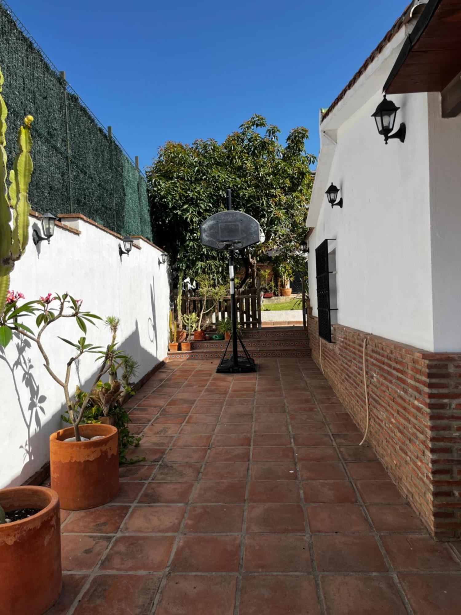 La Cala Del MoralBonito Chalet En La Cala Con Gran Jardin Privado别墅 外观 照片